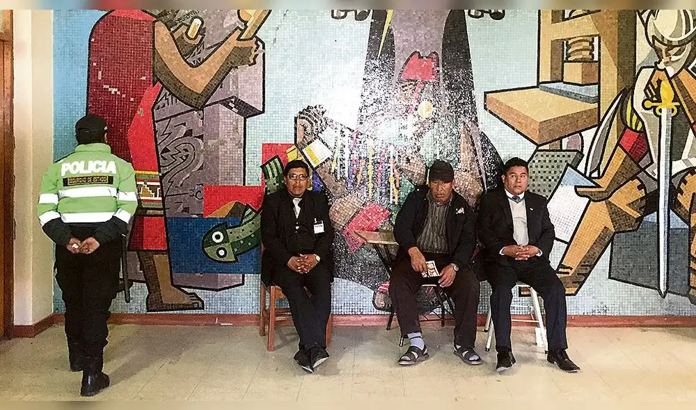 detenidos. Miembros de la Comisión de Admisión fueron aprehendidos en operativo de la Fiscalía y Policía. Ellos se habrían beneficiado con los pagos. detenidos. Miembros de la Comisión de Admisión fueron aprehendidos en operativo de la Fiscalía y Policía. Ellos se habrían beneficiado con los pagos.