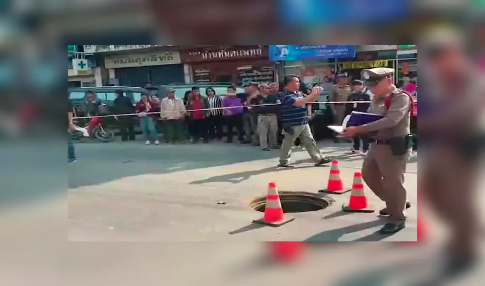 Motorizada sale disparada por el aire luego de explosión de buzón de desagüe [VIDEO] 