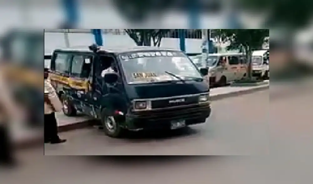 Chiclayo: vehículo invade berma central para ocupar carril contrario [VIDEO]
