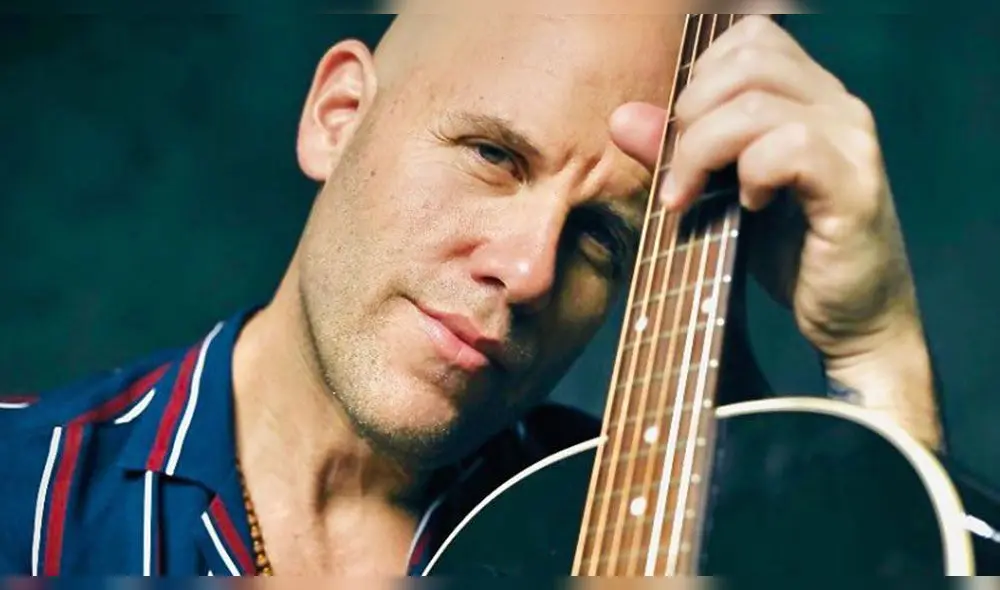 El compositor Gian Marco se emocionó por video de un joven que no puede abrazar a su madre enfermera ante el temor de ser contagiado del coronavirus.