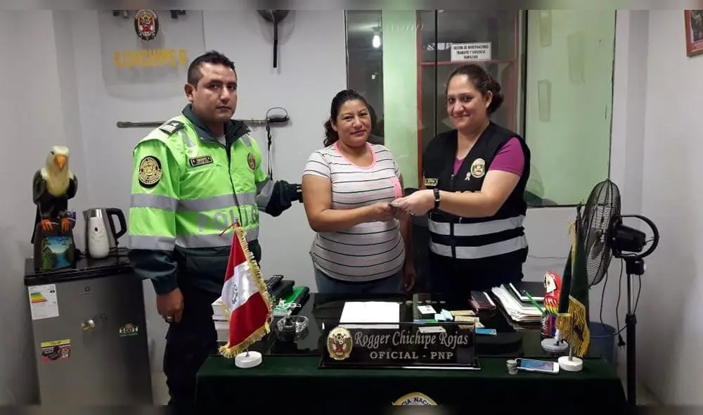 Efectivos devolvieron dinero en efectivo a su propietaria.