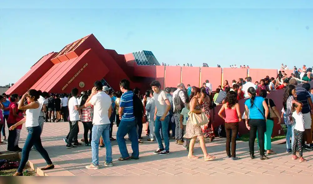 Fiestas Patrias: más de 4 mil personas visitaron Museo Tumbas Reales de Sipán Fiestas Patrias: más de 4 mil personas visitaron Museo Tumbas Reales de Sipán