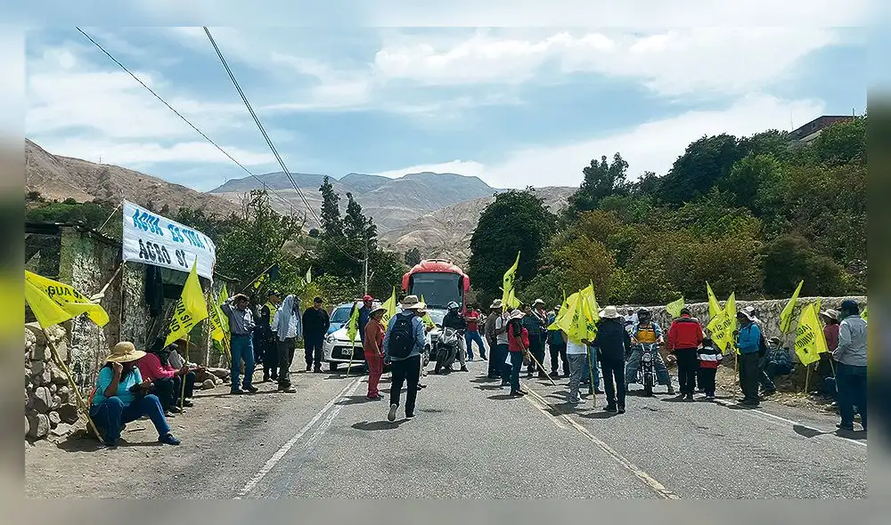 Se abre el diálogo. Se abre el diálogo.