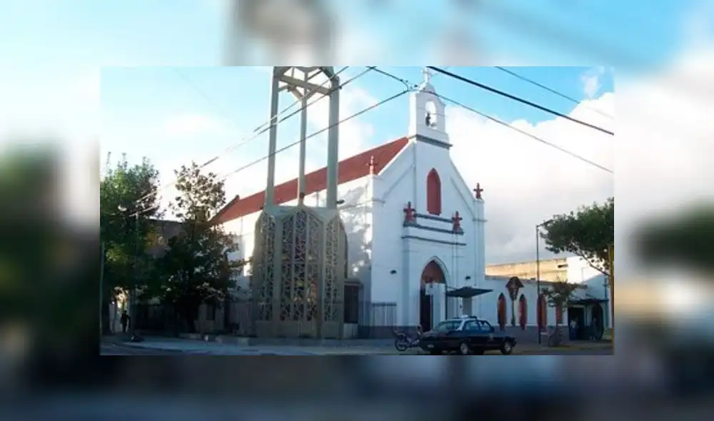 Cura agredido en Argentina