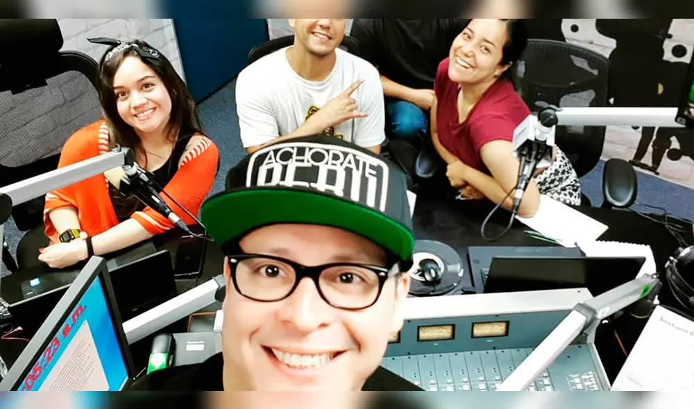 Carloncho y 'Marianita' son vinculados en romance, pero él reacciona así [VIDEO]