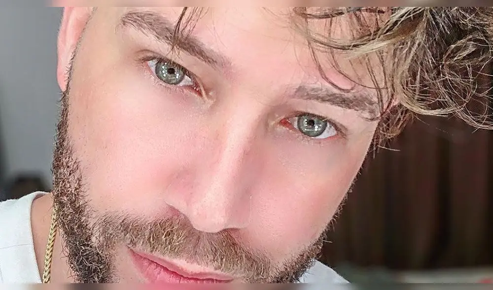 El cantante expresó su dolor por la pérdida de su familiar en medio de la pandemia de la COVID-19.