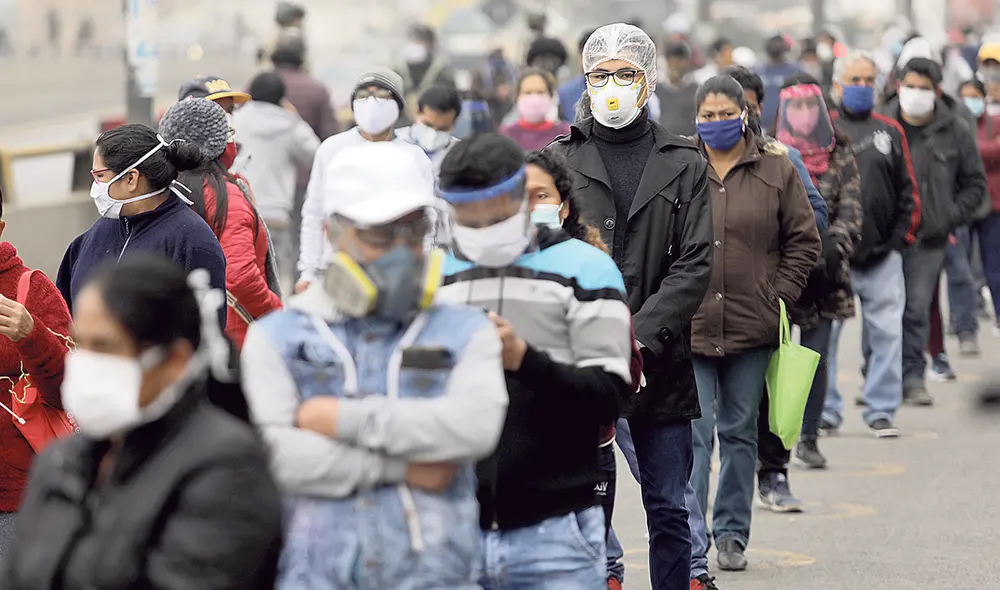 Protección. La mascarilla y los protectores faciales son barreras efectivas contra el COVID-19. (Foto: Jorge Cerdán) Protección. La mascarilla y los protectores faciales son barreras efectivas contra el COVID-19. (Foto: Jorge Cerdán)