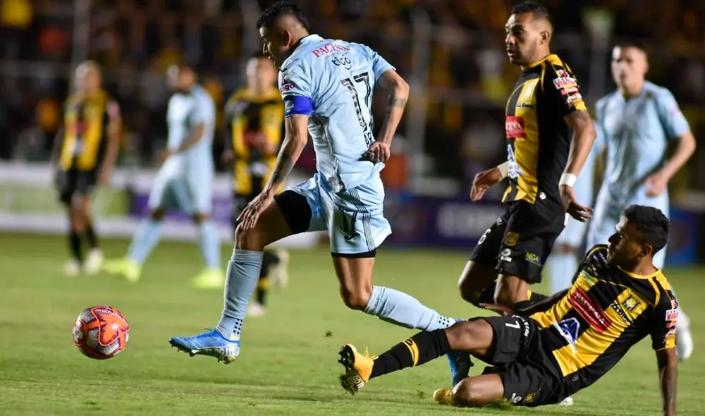 Sigue aquí EN VIVO ONLINE el Bolívar vs. The Strongest por la jornada 23 de la Liga Boliviana 2019. | Foto: @Opinion_Bolivia