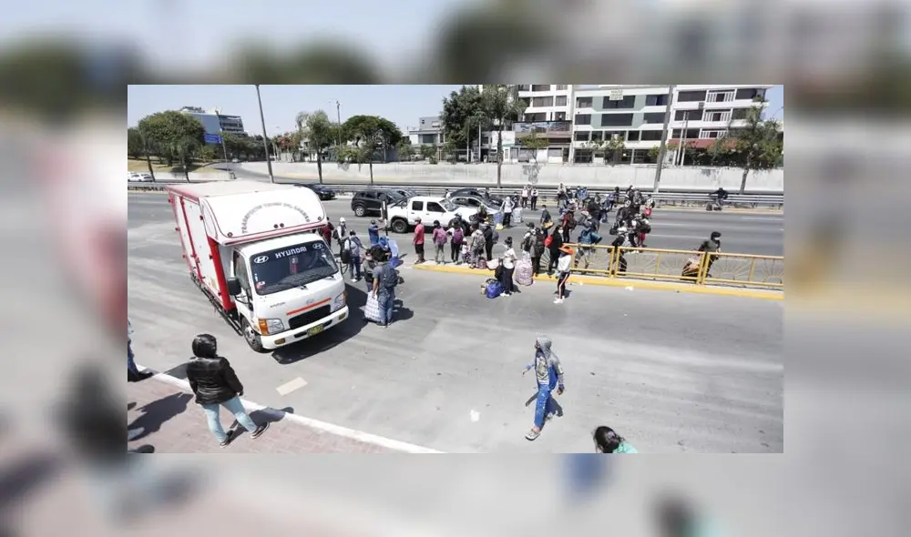 Gobernador regional habría dicho que deben esperar las pruebas hasta el sábado. (Foto: Antonio Melgarejo / La República) Gobernador regional habría dicho que deben esperar las pruebas hasta el sábado. (Foto: Antonio Melgarejo / La República)