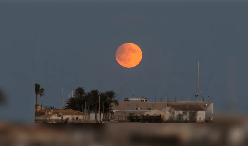 Luna de cosecha viernes 13