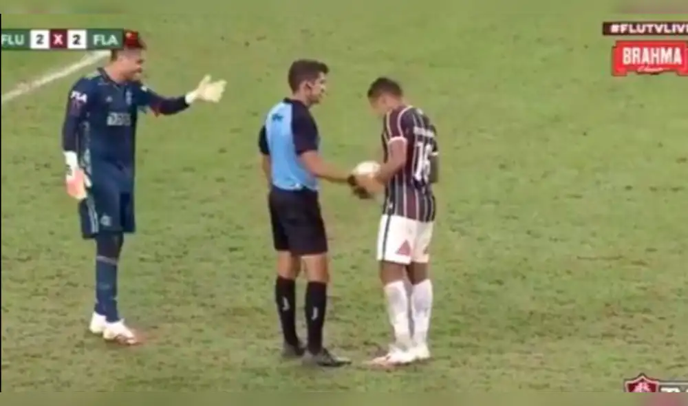 Fernando Pacheco encaró a arquero de Flamengo que lo provocó antes del penal.