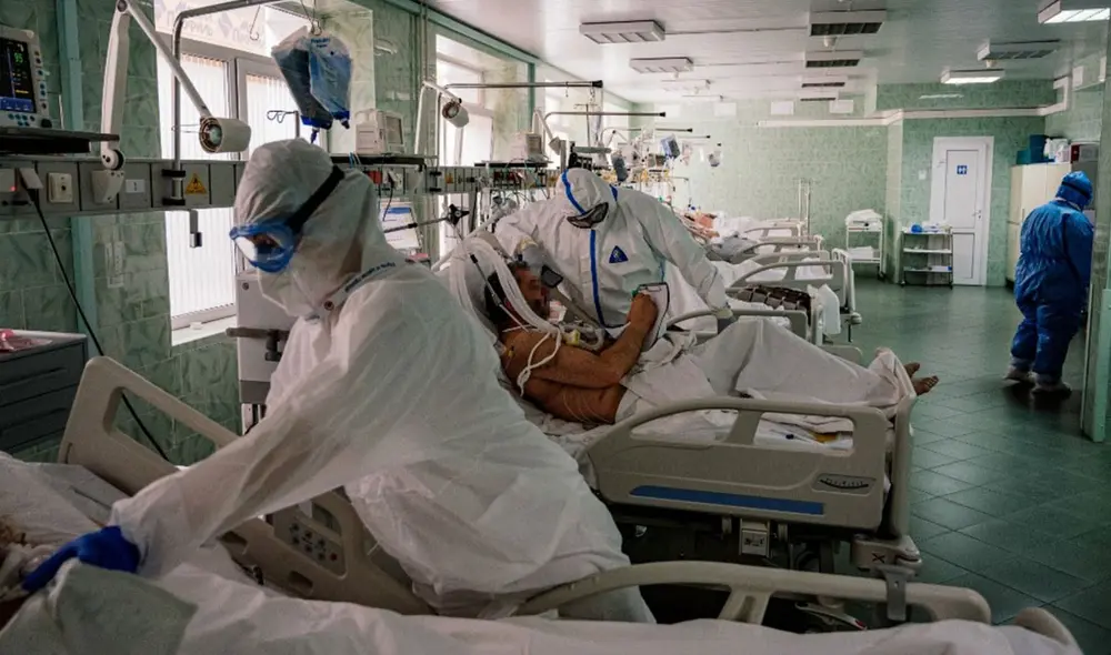 Analizaron los tratamientos de más de 600 pacientes con COVID-19. Foto: AFP