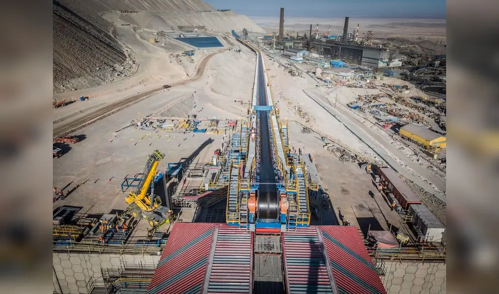 Handout picture released by the National Copper Corporation of Chile (CODELCO) showing the construction of the underground operations of the Chuquicamata mine in Calama, on June 24, 2019. - Chilean mining company Codelco, the largest copper producer in the world, inaugurated this Wednesday the underground operations of the emblematic Chuquicamata mine, located in the Atacama desert (northern Chile). This was for decades the largest open pit copper deposit in the world, but in order to extend its useful life, Codelco decided to invest 5,000 million dollars in this monumental work. (Photo by Olivier Llaneza / CODELCO / AFP) / RESTRICTED TO EDITORIAL USE - MANDATORY CREDIT "AFP PHOTO / CODELCO / Olivier LLANEZA" - NO MARKETING NO ADVERTISING CAMPAIGNS - DISTRIBUTED AS A SERVICE TO CLIENTS Handout picture released by the National Copper Corporation of Chile (CODELCO) showing the construction of the underground operations of the Chuquicamata mine in Calama, on June 24, 2019. - Chilean mining company Codelco, the largest copper producer in the world, inaugurated this Wednesday the underground operations of the emblematic Chuquicamata mine, located in the Atacama desert (northern Chile). This was for decades the largest open pit copper deposit in the world, but in order to extend its useful life, Codelco decided to invest 5,000 million dollars in this monumental work. (Photo by Olivier Llaneza / CODELCO / AFP) / RESTRICTED TO EDITORIAL USE - MANDATORY CREDIT "AFP PHOTO / CODELCO / Olivier LLANEZA" - NO MARKETING NO ADVERTISING CAMPAIGNS - DISTRIBUTED AS A SERVICE TO CLIENTS