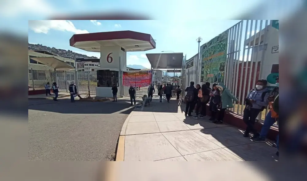 Protestantes exigen la homologación de sueldos con los magistrados del Poder Judicial. Foto: URPI-LR