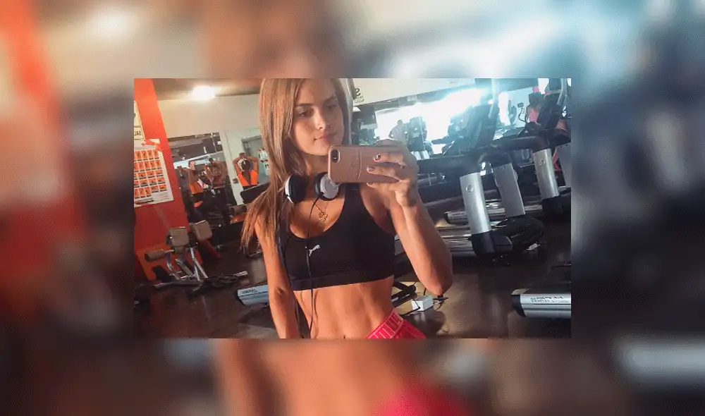 Michela Elias lució su figura en un sensual traje de baño [FOTO]