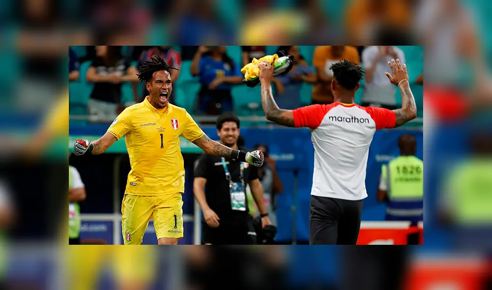 Pedro Gallese se acercó a Luis Suárez para consolarlo tras la eliminación de Uruguay en la Copa América 2019. (Foto: EFE)