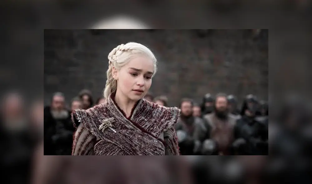 Emilia Clarke no se tomarás más selfies con sus fans