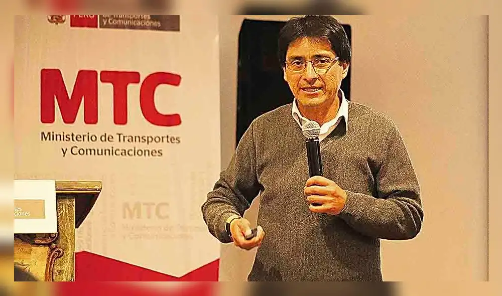 VIAJE. Benavente está en Lima para pedir firma de convenio.