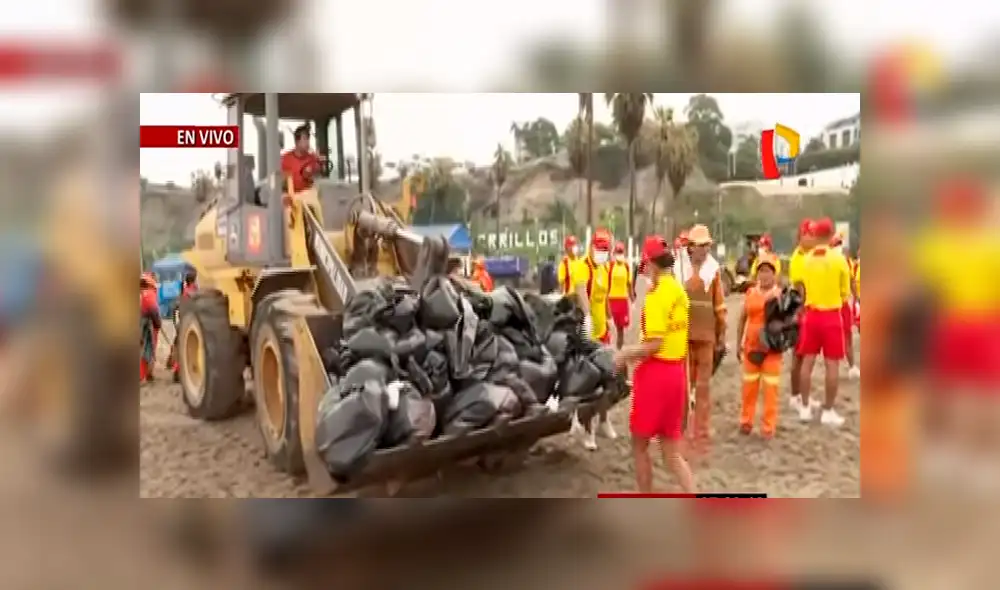 Playa Agua Dulce amaneció llena de basura tras festejos de Año Nuevo