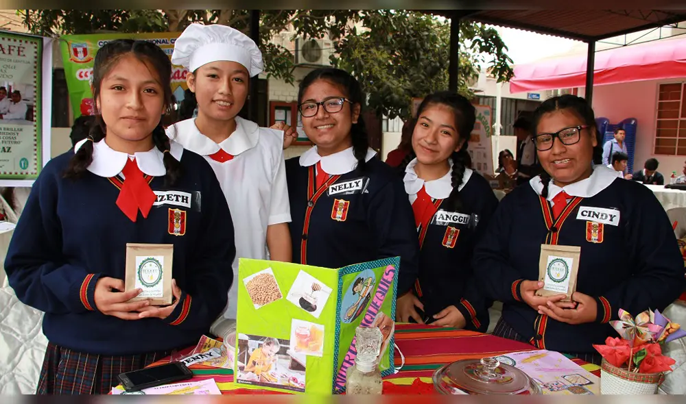 Crea y Emprende. Crea y Emprende.