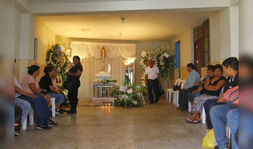 Villa el Salvador: Último adiós a adolescente fallecido en colegio Trilce [FOTOS]