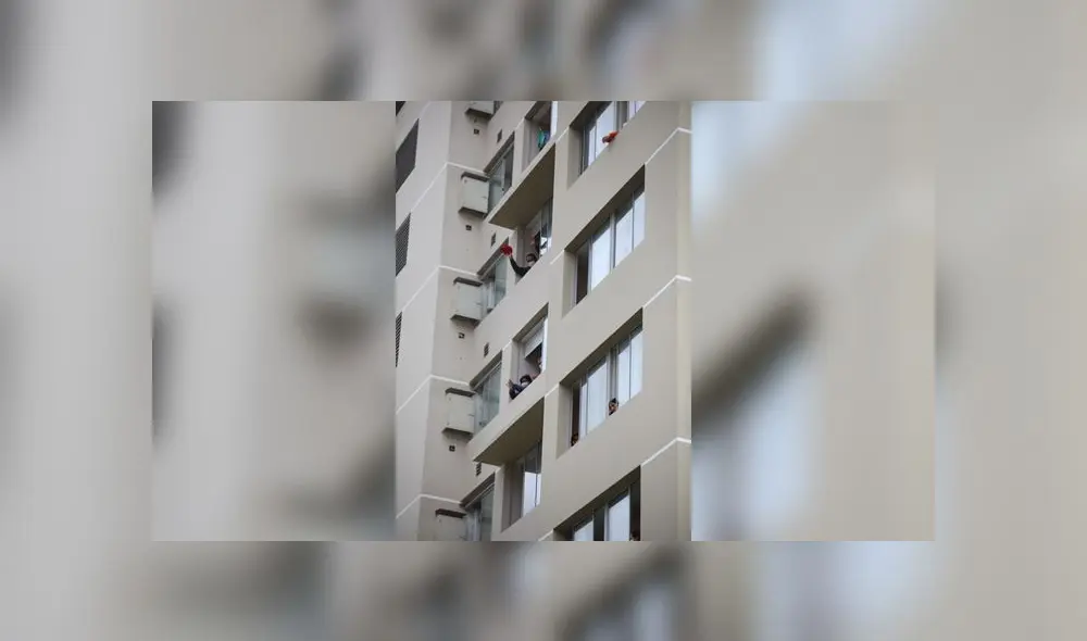 Pacientes recuperados retornan a sus hogares agradecidos con el personal que los atendió. (Foto: EsSalud)