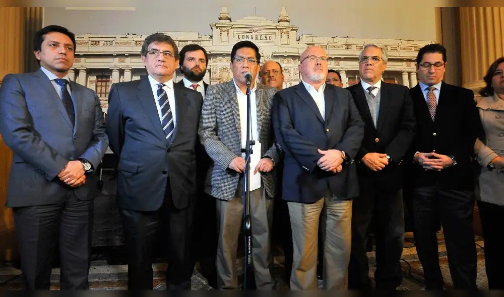 Bancada de PPK renuncia a Comisión de Ética