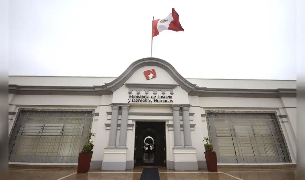 El Ministerio de Justicia creó el grupo de trabajo para la reforma política de cara al adelanto de elecciones. Foto: Andina El Ministerio de Justicia creó el grupo de trabajo para la reforma política de cara al adelanto de elecciones. Foto: Andina