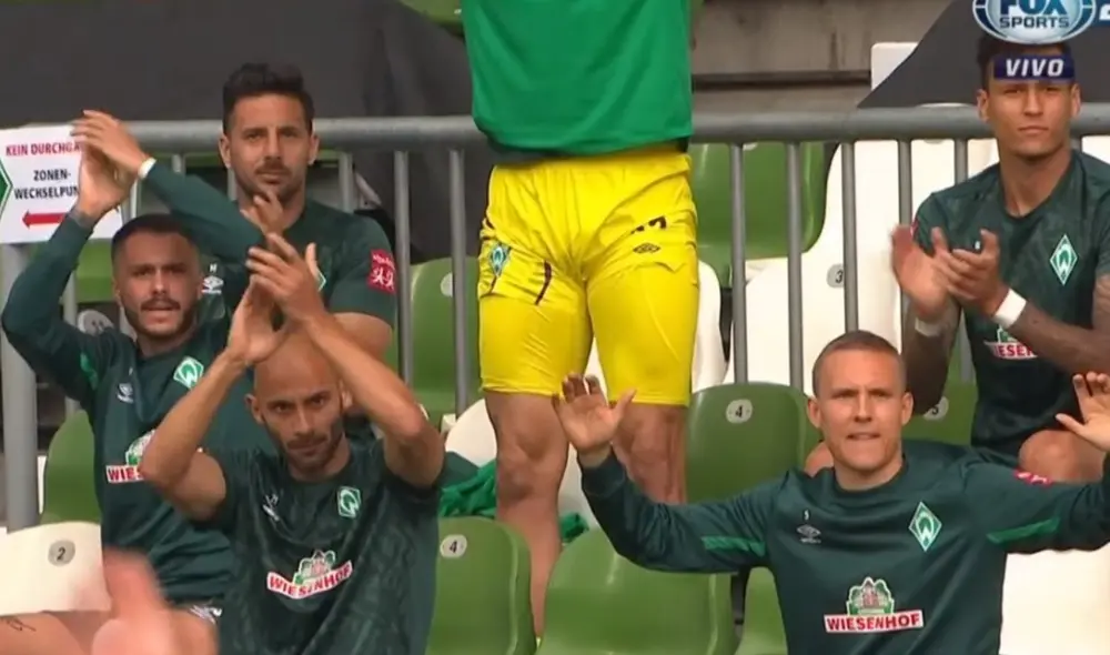 Reacciones de Claudio Pizarro en el partido de Werder Bremen ante Colonia. | Foto: Fox Sports Reacciones de Claudio Pizarro en el partido de Werder Bremen ante Colonia. | Foto: Fox Sports