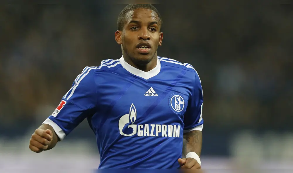 Jefferson Farfán: gol con el Schalke 04 fue elegido el mejor de la década. Foto: AFP Jefferson Farfán: gol con el Schalke 04 fue elegido el mejor de la década. Foto: AFP