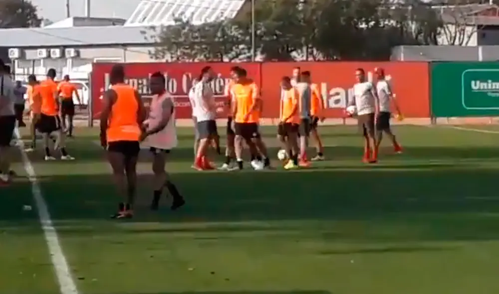 Paolo Guerrero - Internacional de Porto Alegre. Paolo Guerrero - Internacional de Porto Alegre.