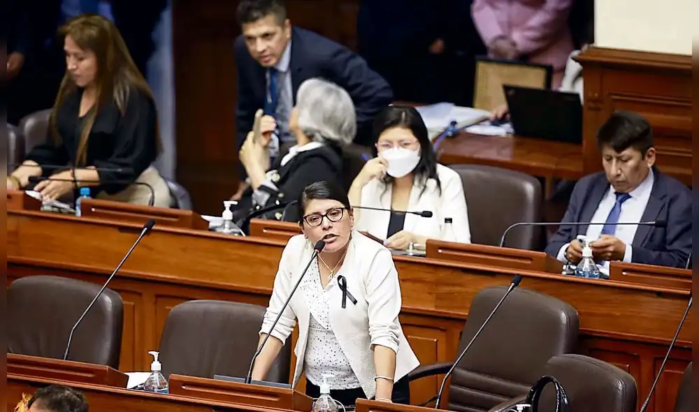 congreso. Pese a los muertos en su región Margot Palacios, no apoyó proyecto para recortar mandato 2021-2026.