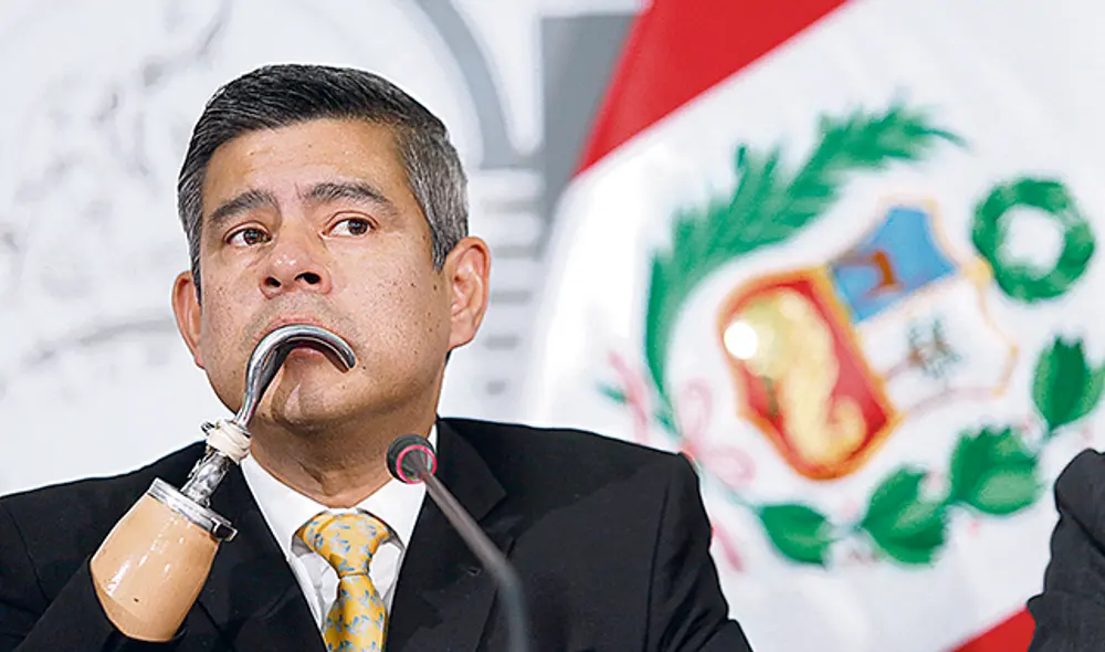 Privilegios. Sin título profesional, Galarreta tiene alto cargo. (Foto: LR)