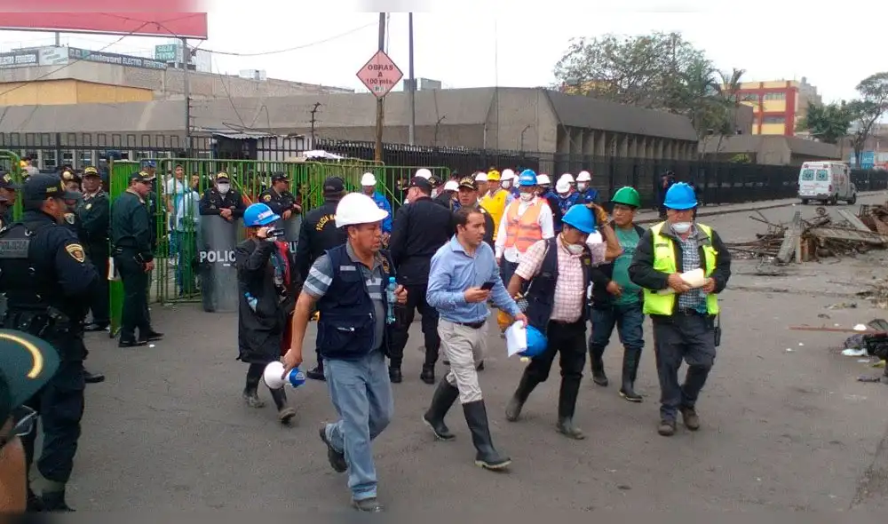 Comerciantes ingresaron a la galería Nicolini tras dos meses del incendio