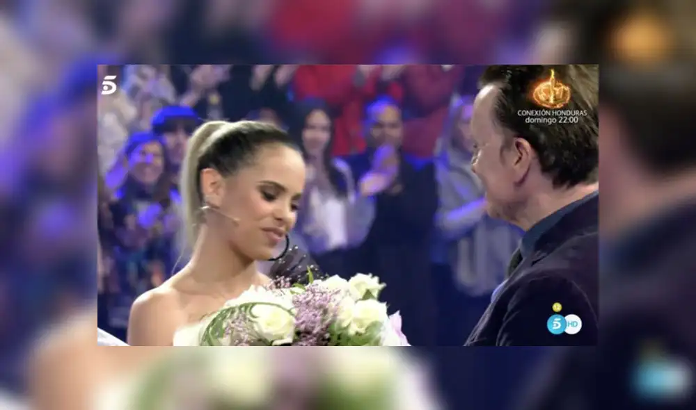 Contó también que ella es más para su padre y su hermano era más para su madre. (Foto: Telecinco) Contó también que ella es más para su padre y su hermano era más para su madre. (Foto: Telecinco)