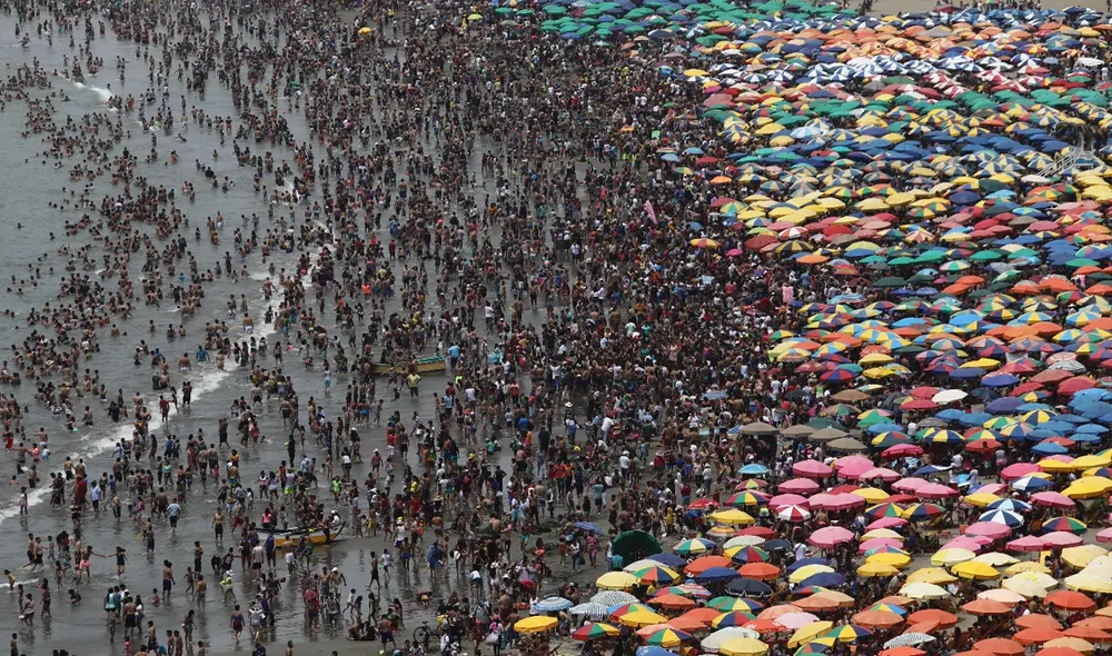 Otra de las sugerencias del documento elaborado por la MML es que instalen paneles con las recomendaciones del Gobierno sobre cómo evitar el contagio por el virus. (Foto: Jorge Cerdán / La República) Otra de las sugerencias del documento elaborado por la MML es que instalen paneles con las recomendaciones del Gobierno sobre cómo evitar el contagio por el virus. (Foto: Jorge Cerdán / La República)