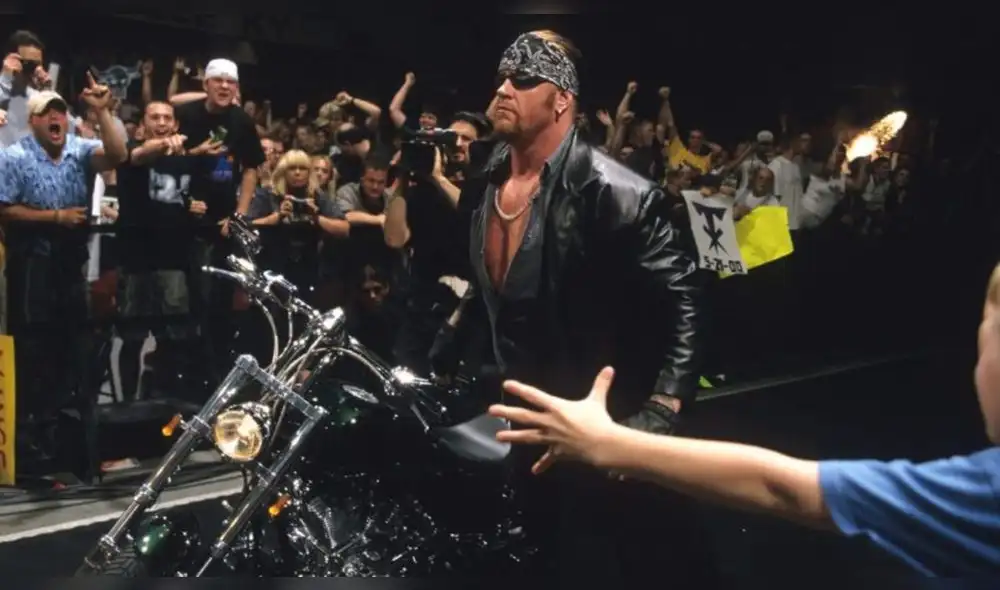 El personaje de American Baddas apareció por primera vez en el 2000. | Foto: WWE