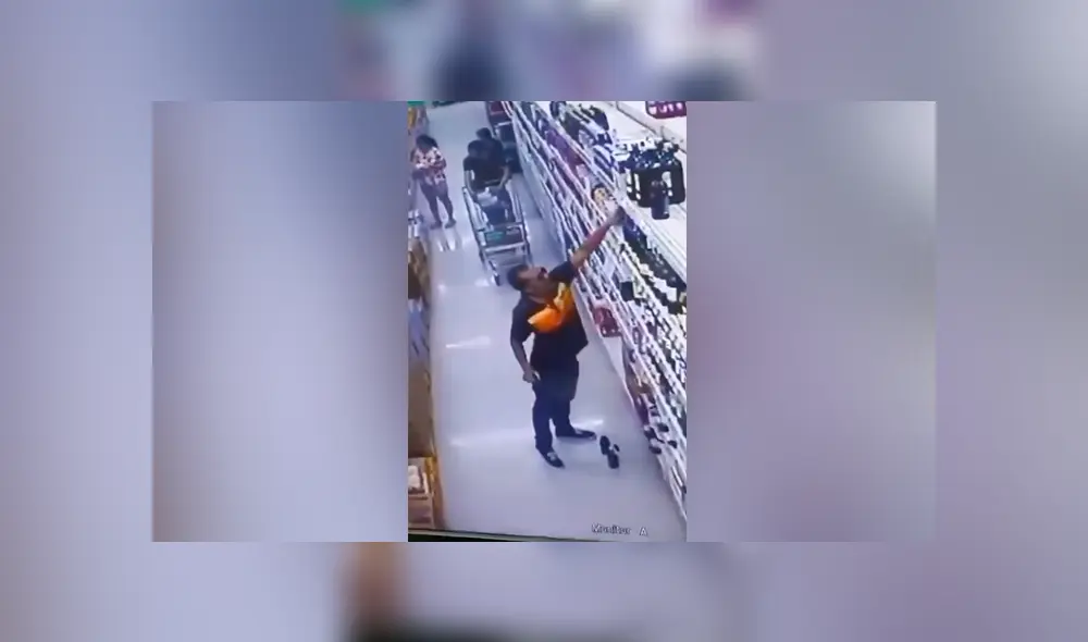 YouTube viral: cámara de seguridad descubre que hombre ‘degusta’ varios licores antes de comprar una botella YouTube viral: cámara de seguridad descubre que hombre ‘degusta’ varios licores antes de comprar una botella