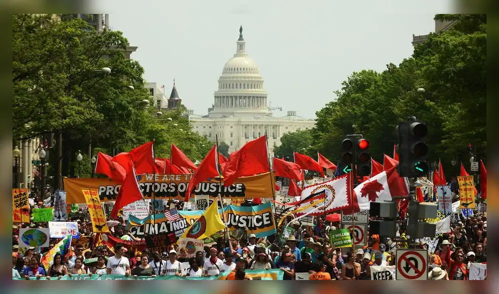 EE.UU: Miles de personas marchan por el clima y contra Trump en Washington