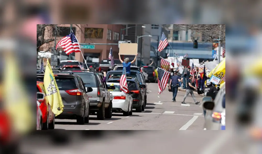 Los manifestantes exigieron la reapertura de la actividad económica. Fuente: AP. Los manifestantes exigieron la reapertura de la actividad económica. Fuente: AP.