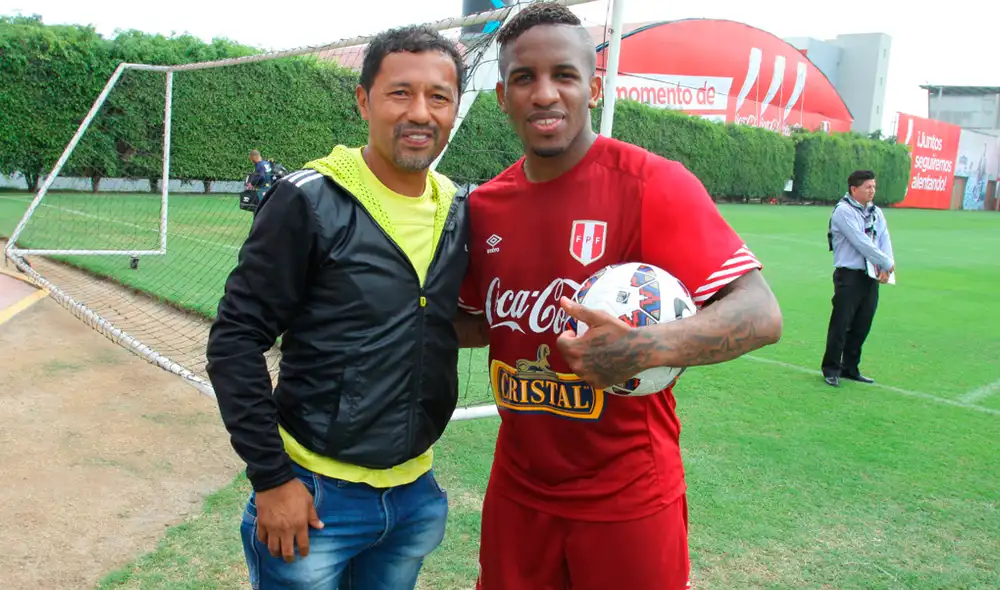 Jefferson Farfán y Roberto ‘El Chorri’ Palacios en La Videna. Foto: Líbero