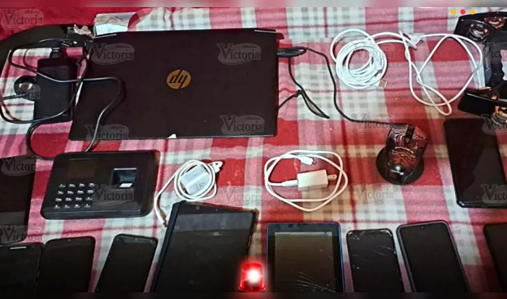 Equipos electrónicos puestos en venta en internet. Foto: Radio Victoria