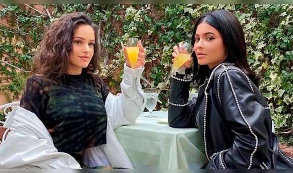 Rosalía anuncia nueva canción con Travis Scott llamada TKN y revela adelanto