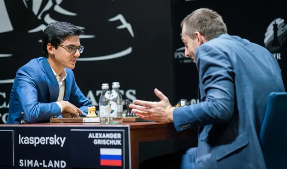 Alexander Grischuk empató de nuevo, esta vez ante Anish Giri. El ruso es el único jugador del torneo que no ha perdido, pero tampoco ha ganado. Foto: FIDE. Alexander Grischuk empató de nuevo, esta vez ante Anish Giri. El ruso es el único jugador del torneo que no ha perdido, pero tampoco ha ganado. Foto: FIDE.