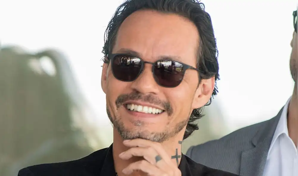 Instagram: Marc Anthony dio tierno beso a Maluma [FOTO]