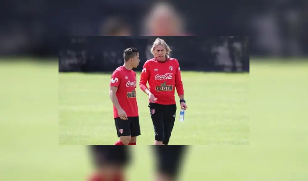 Gareca: "Hay futbolistas que piensan que su carrera se acaba el próximo año" [VIDEO]
