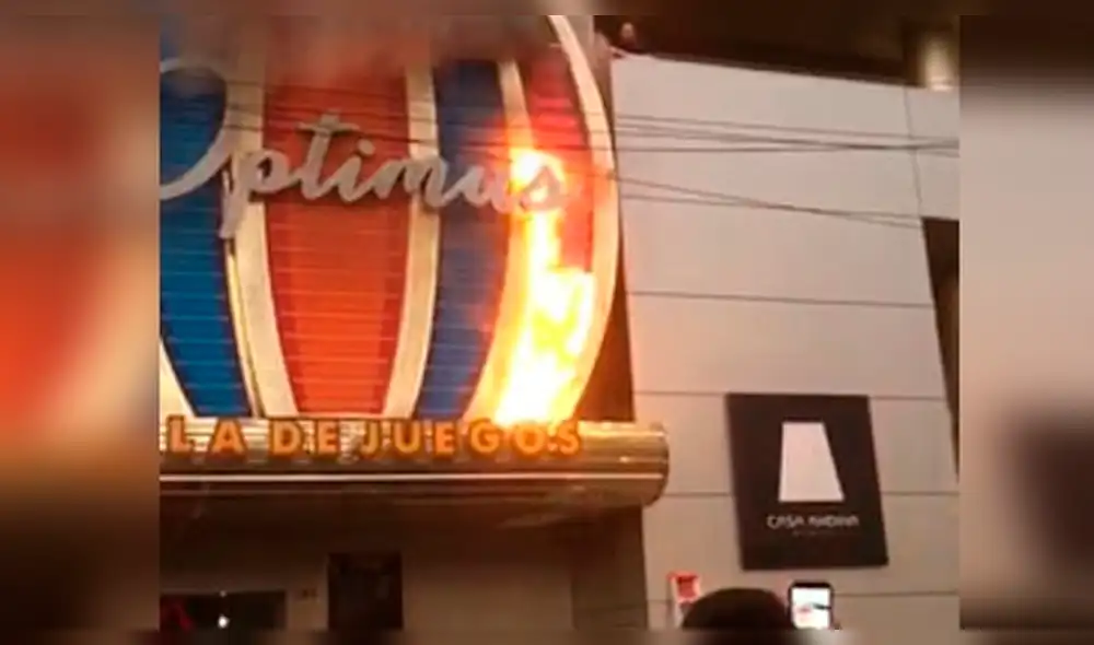 Siniestro generó pánico entre huéspedes y trabajadores. Siniestro generó pánico entre huéspedes y trabajadores.