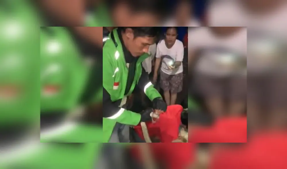 Desliza para enterarte de lo que encontraron dentro de un colchón en Indonesia. Foto: Captura. Desliza para enterarte de lo que encontraron dentro de un colchón en Indonesia. Foto: Captura.