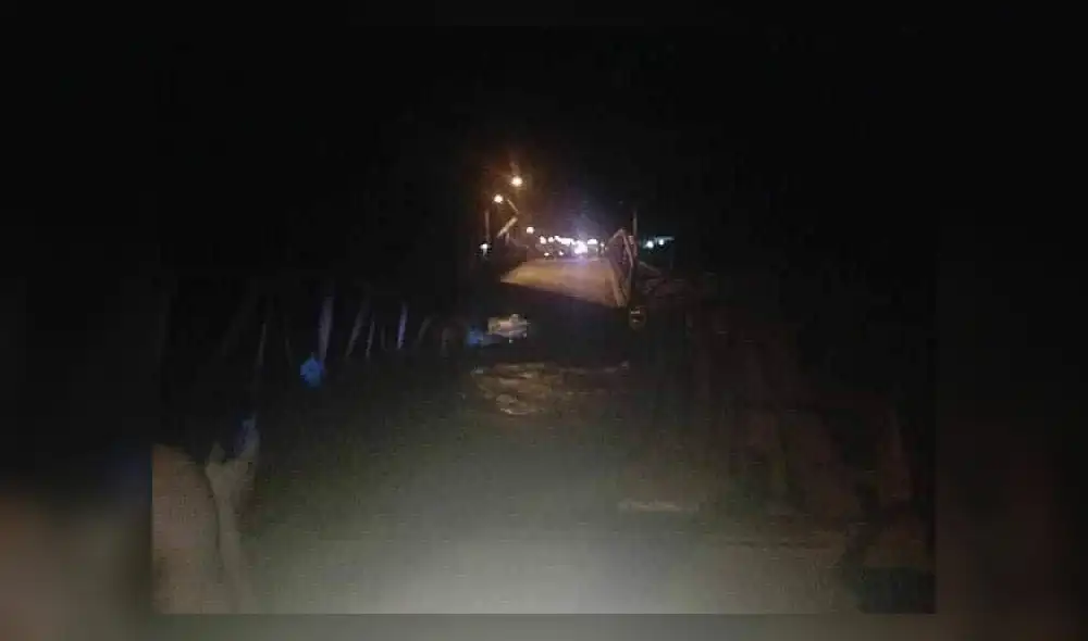 Huaicos en el Perú: puente Virú colapsa y aísla región La Libertad