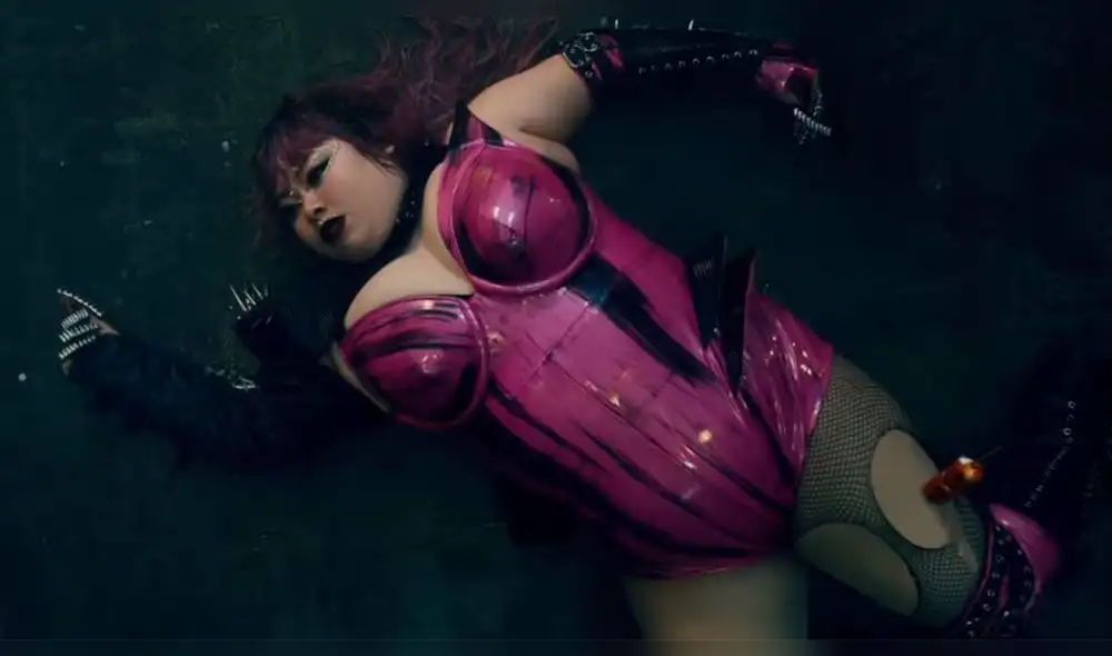 Naomi Watanabe en parodia de "Rain on me", canción de Lady Gaga y Ariana Grande Naomi Watanabe en parodia de "Rain on me", canción de Lady Gaga y Ariana Grande